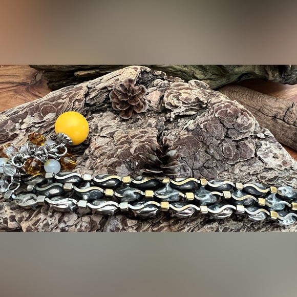 Danny Pollak Bracelet Smoky Gold Yellow Crystals Clear Crystals White 7.5” Sz ML - Picture 10 of 11